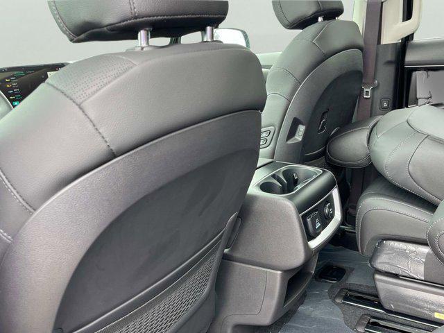 new 2026 Kia Carnival car, priced at $53,285