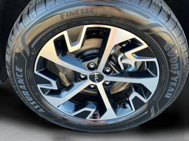new 2025 Kia Sportage Hybrid car, priced at $34,335