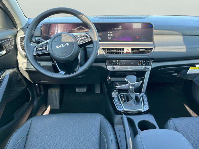 new 2025 Kia Seltos car, priced at $29,560