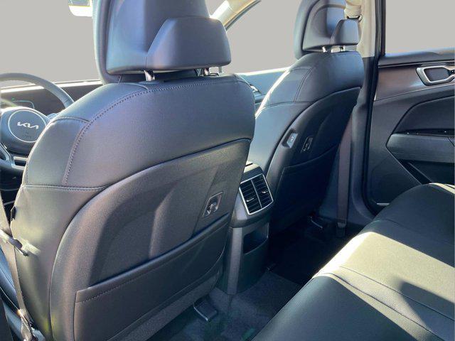 new 2025 Kia Sportage Hybrid car, priced at $34,335