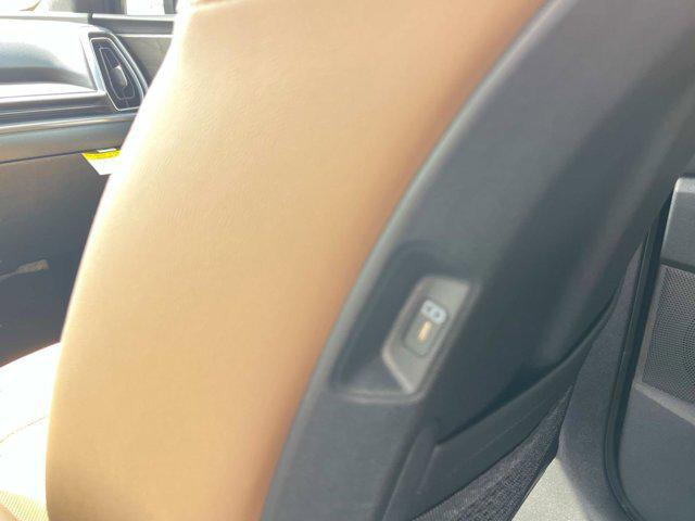 new 2025 Kia Sorento car, priced at $49,435