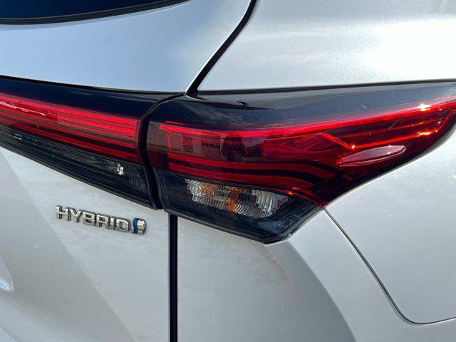 used 2021 Toyota Highlander Hybrid car, priced at $31,991