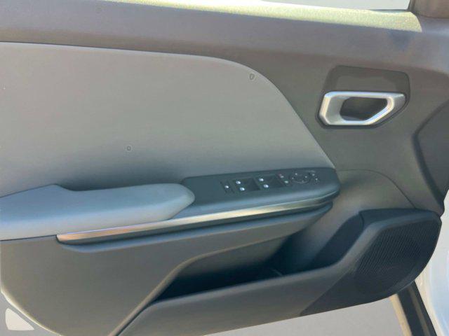 new 2025 Kia K4 car, priced at $23,052