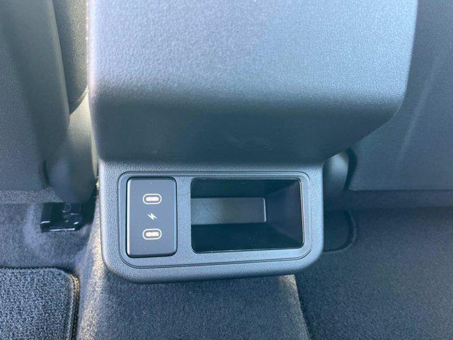 new 2025 Kia K4 car, priced at $23,052
