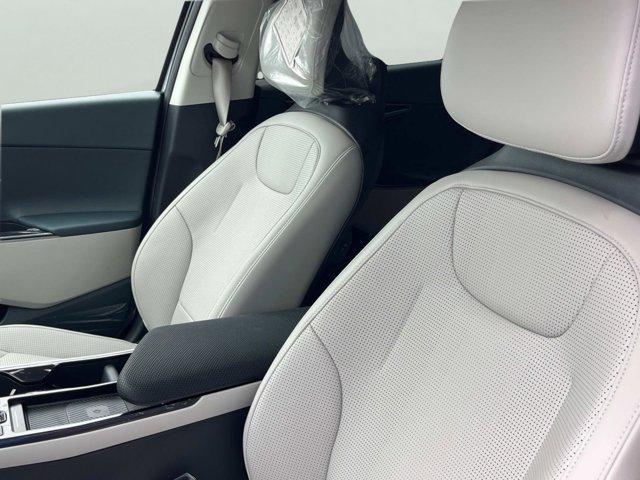 new 2025 Kia EV6 car, priced at $53,691
