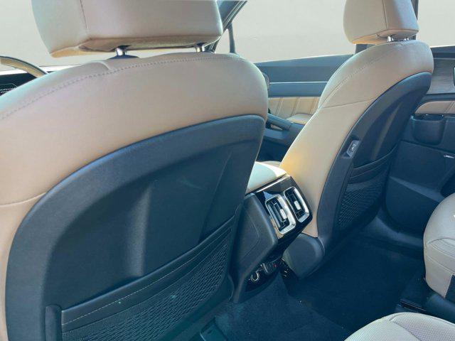 new 2025 Kia Sorento car, priced at $47,320