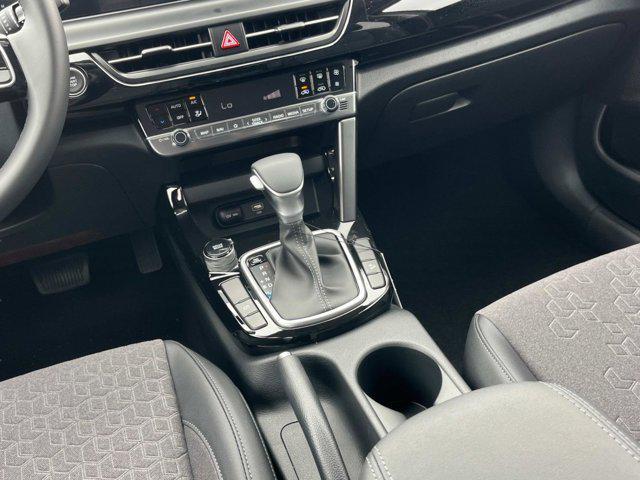 new 2025 Kia Seltos car, priced at $25,670