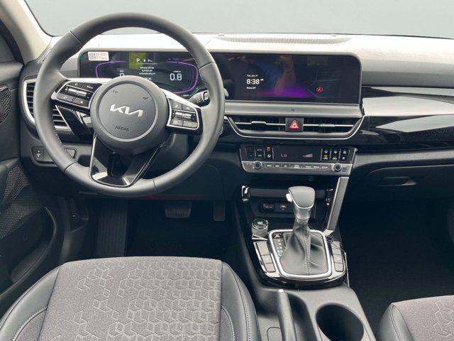 new 2025 Kia Seltos car, priced at $25,670