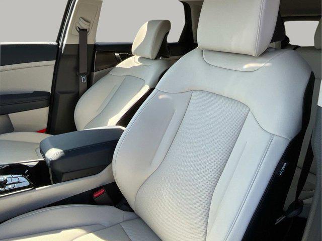 new 2025 Kia Sportage Hybrid car, priced at $36,260