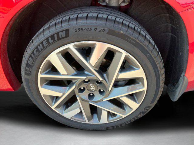 used 2022 Hyundai Santa Fe car, priced at $23,798