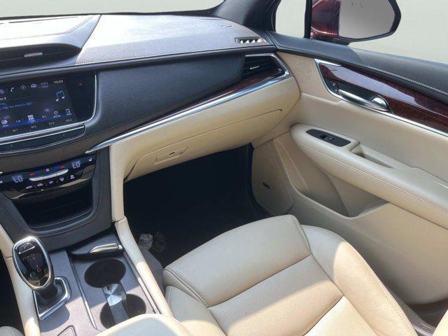 used 2017 Cadillac XT5 car, priced at $17,742