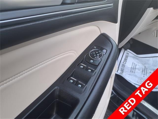 used 2022 Ford Edge car, priced at $22,995