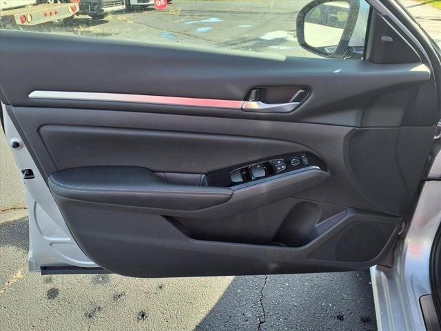 new 2025 Nissan Altima car, priced at $34,462