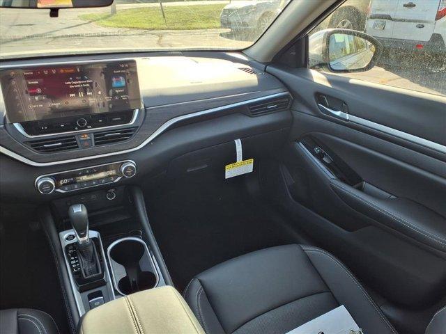 new 2025 Nissan Altima car, priced at $34,462