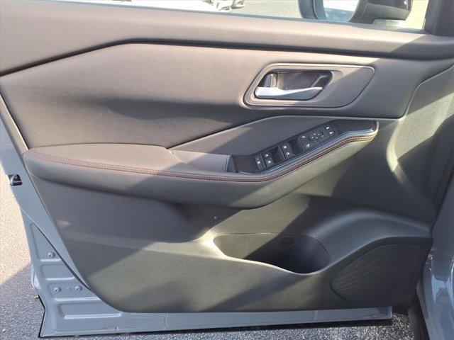 new 2026 Nissan Rogue car, priced at $35,469