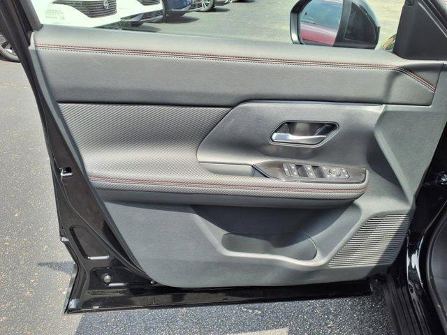 new 2025 Nissan Kicks car