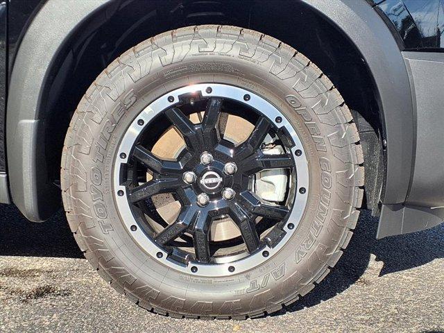 new 2025 Nissan Pathfinder car, priced at $44,143