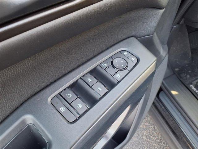 new 2025 Nissan Pathfinder car, priced at $44,143