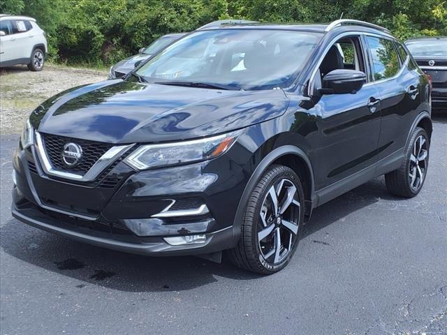 used 2022 Nissan Rogue Sport car, priced at $25,399