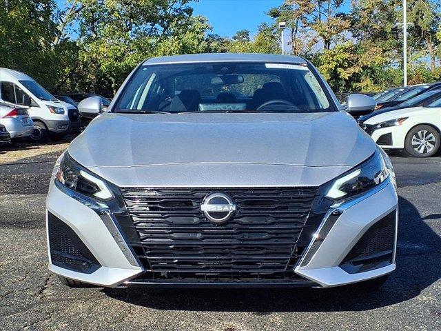 new 2025 Nissan Altima car, priced at $30,124