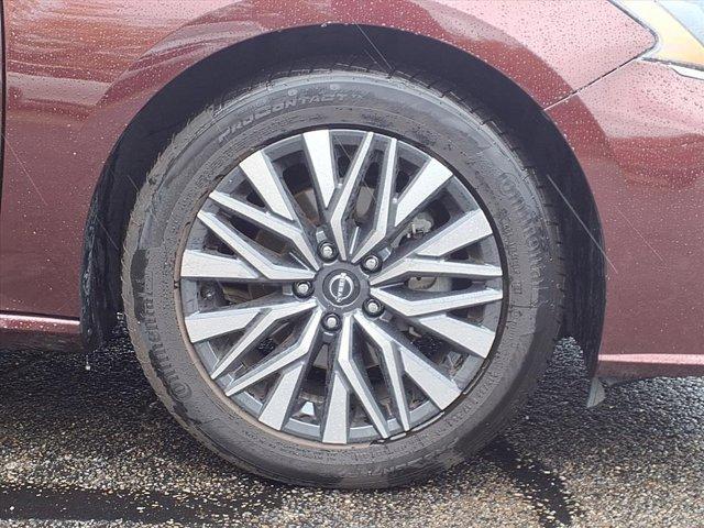 used 2023 Nissan Altima car, priced at $21,900