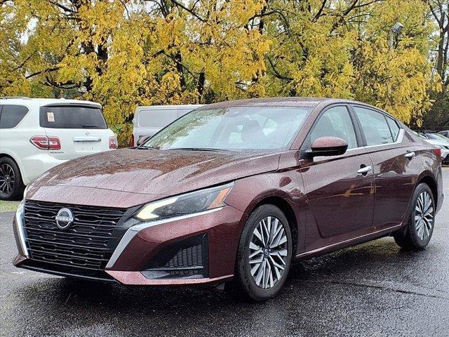 used 2023 Nissan Altima car, priced at $21,900