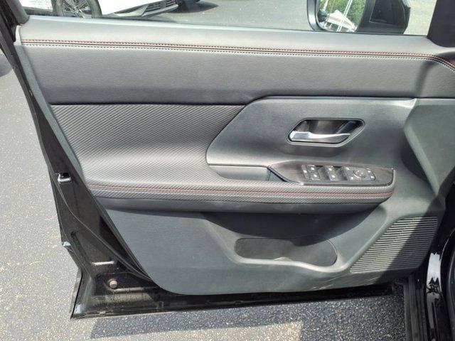 new 2025 Nissan Kicks car, priced at $29,157