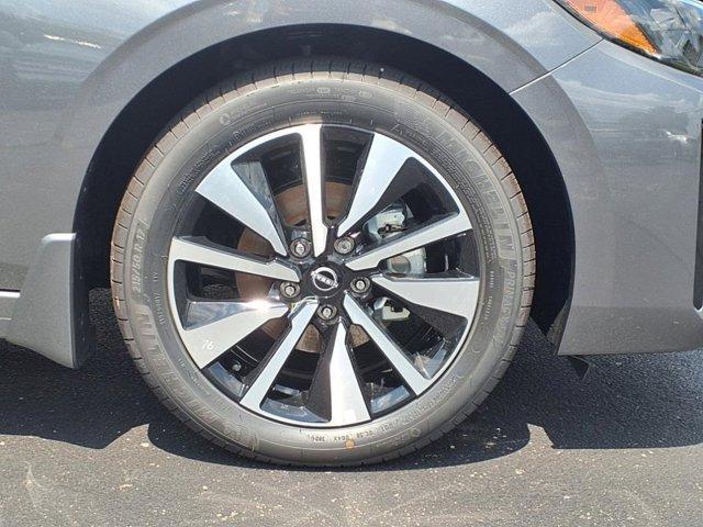 new 2025 Nissan Sentra car, priced at $26,917