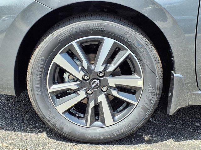 new 2025 Nissan Versa car