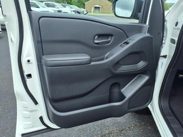 new 2025 Nissan Frontier car, priced at $36,809