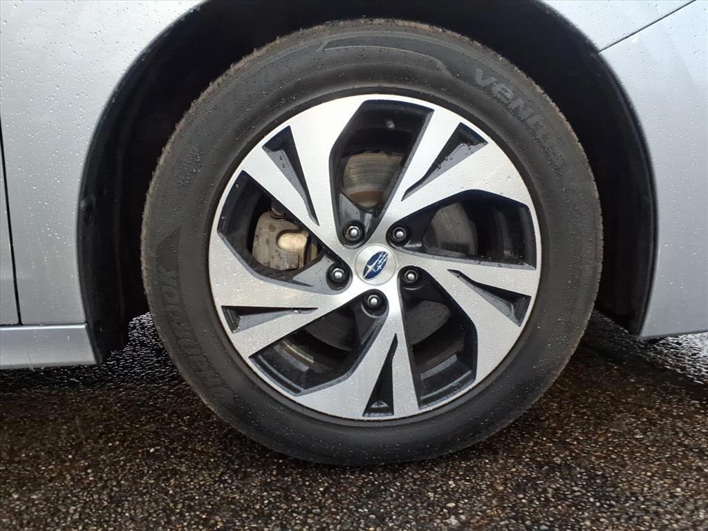 used 2024 Subaru Legacy car, priced at $25,995