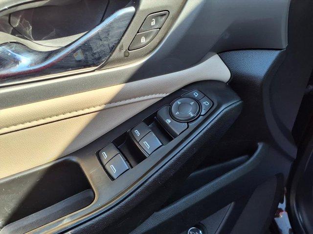 used 2022 Chevrolet Traverse car, priced at $27,995