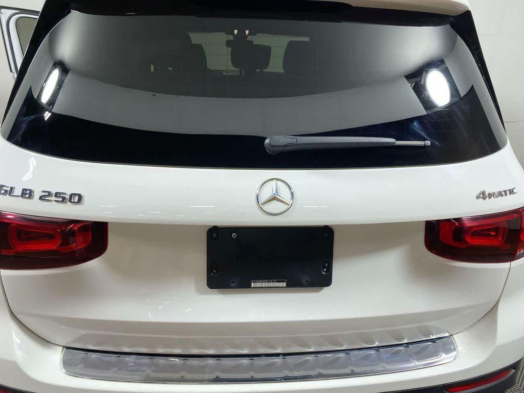used 2021 Mercedes-Benz GLB 250 car, priced at $28,990