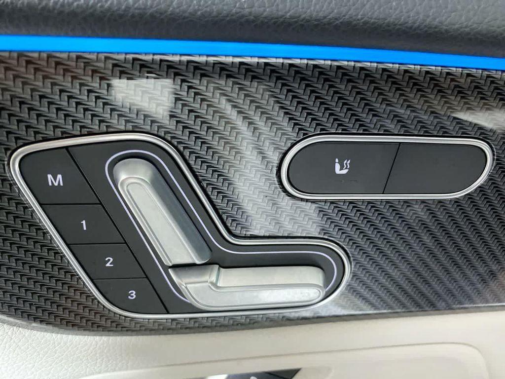 used 2021 Mercedes-Benz GLB 250 car, priced at $28,990