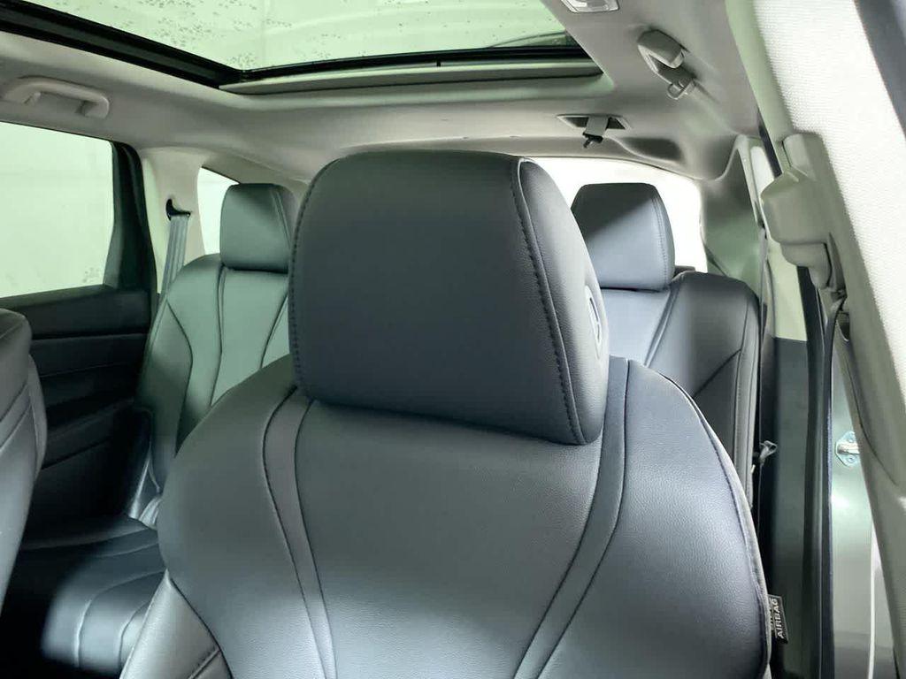 used 2025 Acura MDX car, priced at $50,990