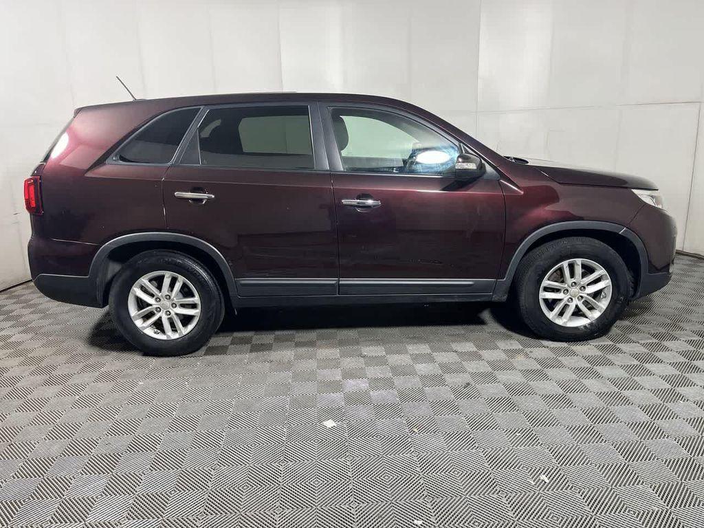 used 2014 Kia Sorento car, priced at $8,990