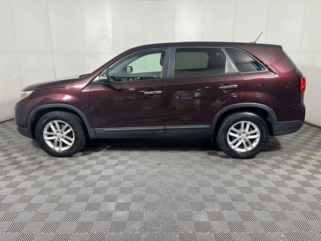 used 2014 Kia Sorento car, priced at $8,990