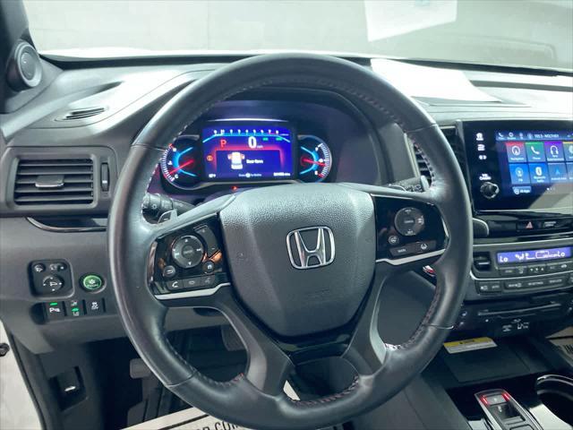 used 2022 Honda Pilot car, priced at $38,990