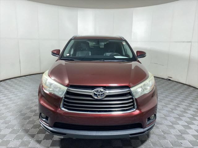 used 2015 Toyota Highlander car, priced at $15,990