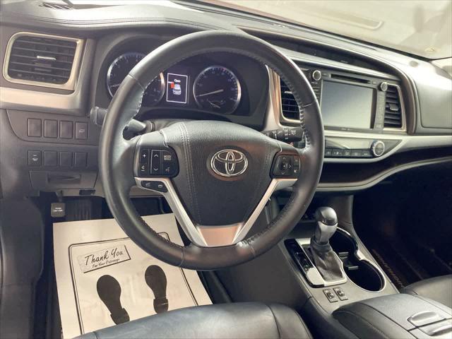 used 2015 Toyota Highlander car, priced at $15,990