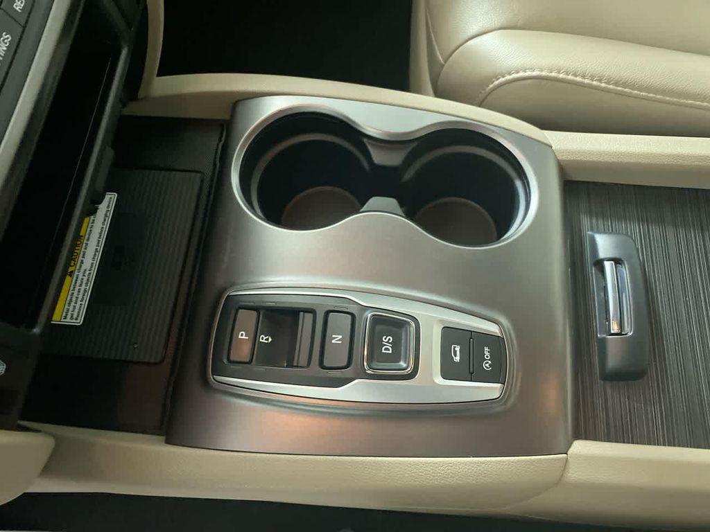 used 2022 Honda Pilot car, priced at $33,990