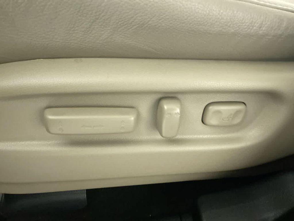 used 2022 Honda Pilot car, priced at $33,990
