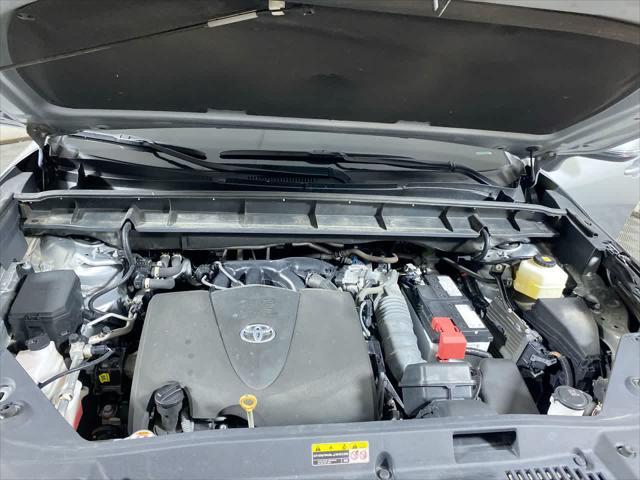 used 2022 Toyota Highlander car, priced at $37,990