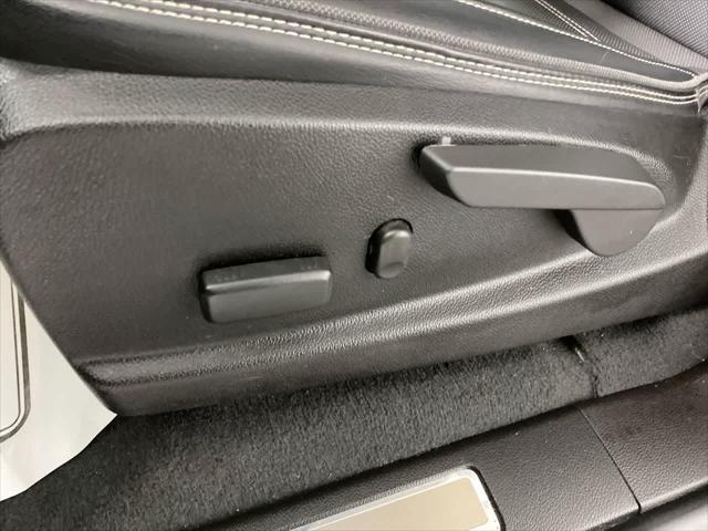 used 2021 GMC Canyon car, priced at $34,990