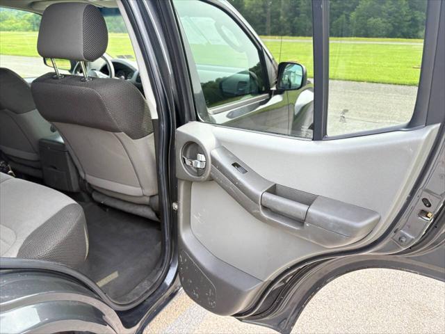 used 2006 Nissan Xterra car, priced at $9,499
