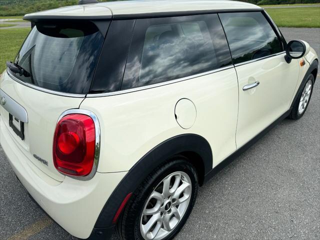 used 2014 MINI Hardtop car, priced at $9,999