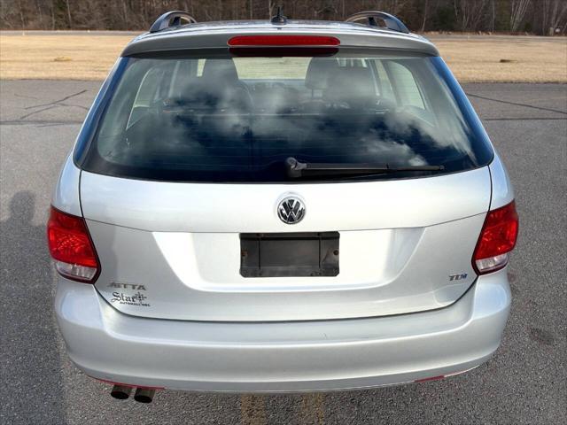 used 2013 Volkswagen Jetta SportWagen car, priced at $9,999