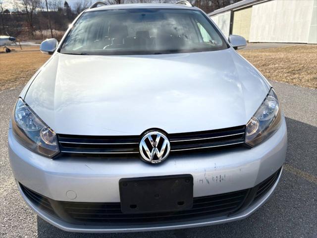 used 2013 Volkswagen Jetta SportWagen car, priced at $9,999