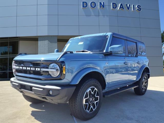 new 2023 Ford Bronco car, priced at $52,930