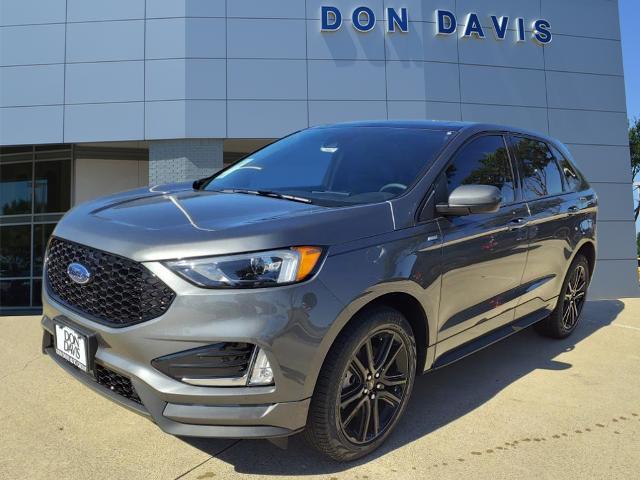 new 2024 Ford Edge car, priced at $40,944